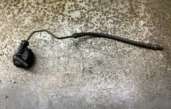 Volkswagen PASSAT B8 Clutch pipe/line FM277001