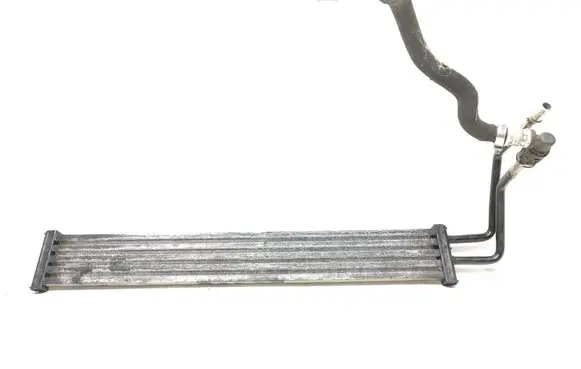 BMW 7 F01 F02 F03 F04 Power steering radiator 7587551 P8427004