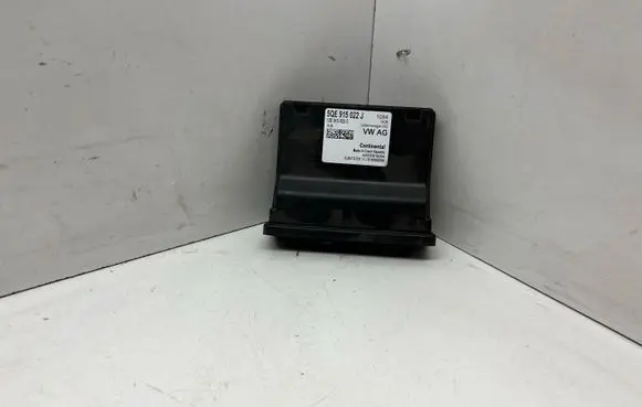 Volkswagen e-Golf Current control relay 12E915022C