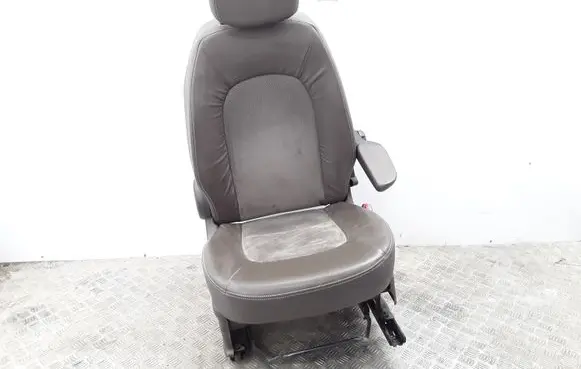 Front passenger seat