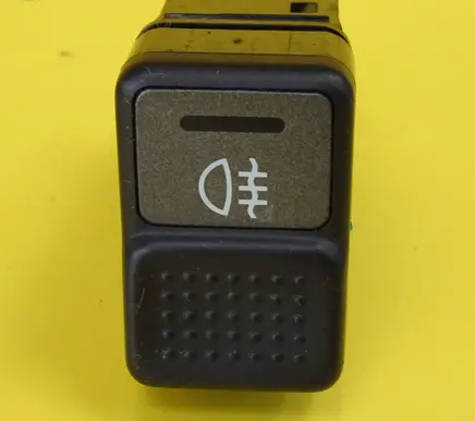 Fog light switch