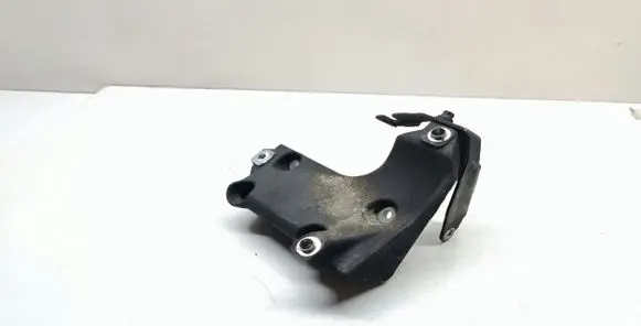 BMW 3 E90 E91 A/C compressor mount bracket 7505980 64557505980