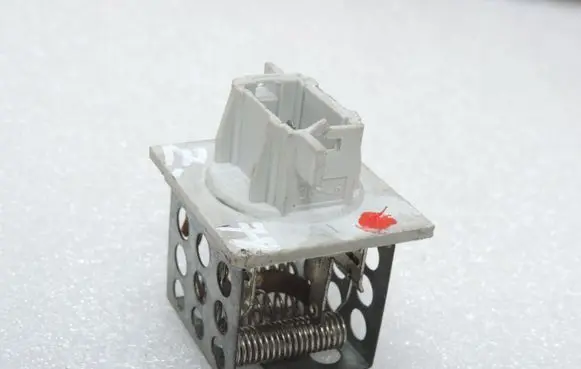 Opel Zafira B Heater blower motor/fan resistor 39090003