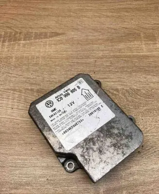 Volkswagen PASSAT B5.5 Airbag control unit/module 1C0909605B 5WK43124