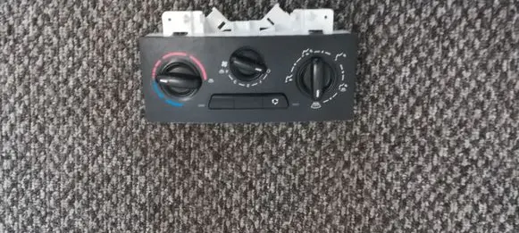 Peugeot Expert Climate control unit 140015328A