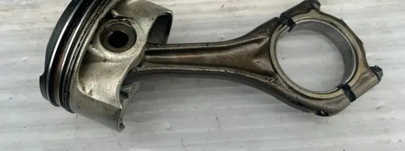 BMW 7 F01 F02 F03 F04 Piston with connecting rod