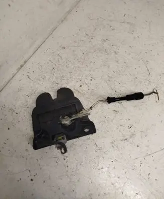 Loading door lock