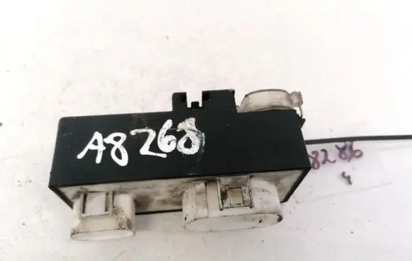 Seat Alhambra (Mk1) Coolant fan relay 357919506 898718000