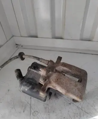 Audi A6 S6 C6 4F Rear brake cylinder 