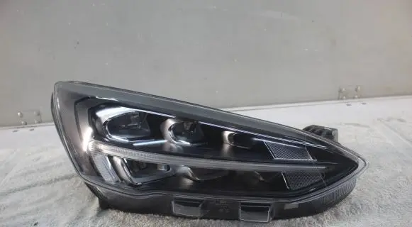 Ford Focus Headlight/headlamp MX7B13E014EB