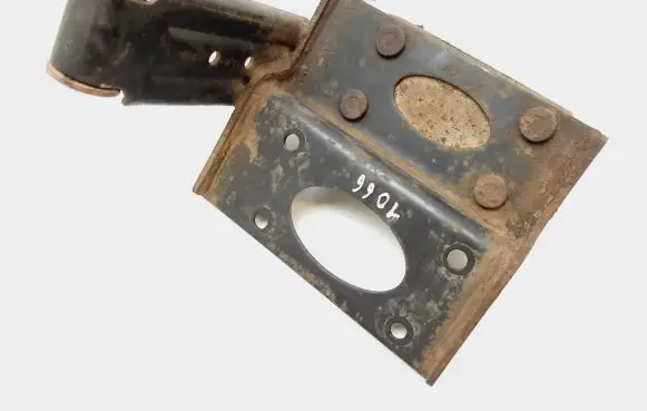 Jeep Wrangler Gearbox mounting bracket 52059502 52059515