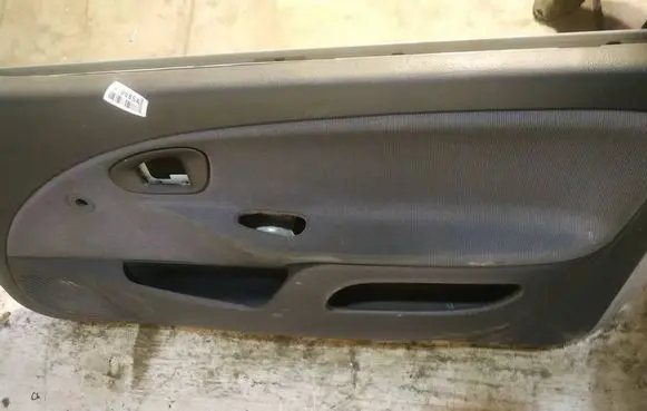 Citroen Saxo Front door card panel trim