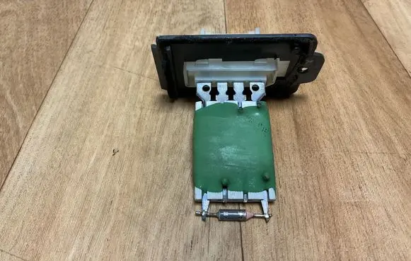 Mini One - Cooper R50 - 53 Heater blower motor/fan resistor W964260N