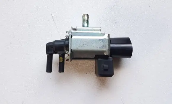 Vacuum valve
