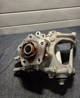 Porsche Macan (95B) Rear wheel hub spindle/knuckle 8R0505436C