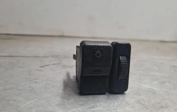 Volkswagen Multivan T4 Light switch 357941531
