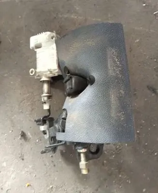 Skoda Fabia Mk1 (6Y) Tailgate/trunk/boot lock/catch/latch 6Y0827511A