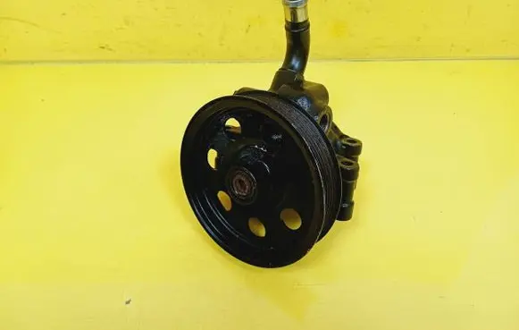 Ford Focus Power steering pump 