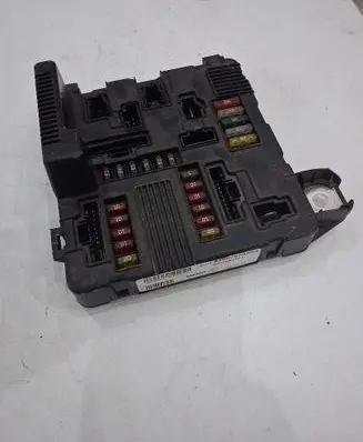 Renault Megane II Fuse box set 8200262385A