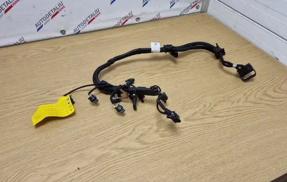 BMW 3 G20 G21 Fuel injector wires 8482361