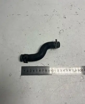 Audi A6 S6 C6 4F Engine coolant pipe/hose 4F1819372
