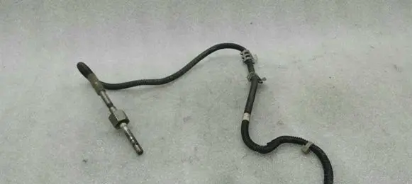 Mercedes-Benz S W222 Lambda probe sensor A0009051105