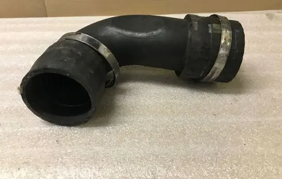 Volvo V70 Intercooler hose/pipe 30696253