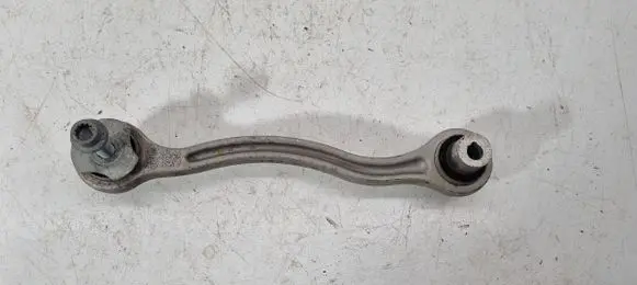Mercedes-Benz C AMG W205 Rear control arm 20402 A20402