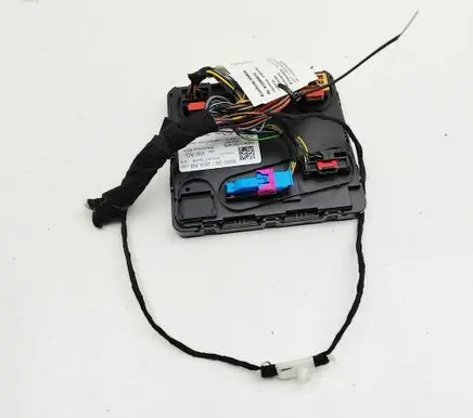 Audi Q7 4M Central body control module 8W0907064AB 8W0907064B
