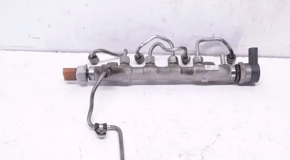 Fuel main line pipe