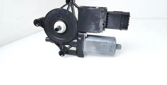 Peugeot Partner III Front door window regulator motor 9829505680 0130824266