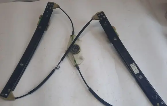 Audi A8 S8 D4 4H Front window lifting mechanism without motor 4H0837461B