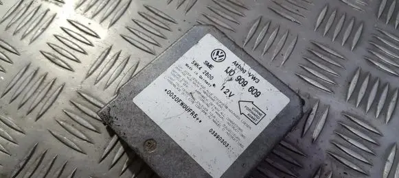 Volkswagen Golf IV Airbag control unit/module 1j0909609 5wk42800