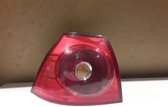 Volkswagen Golf V Rear/tail lights