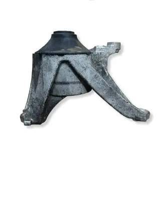Honda Civic Engine mount bracket 