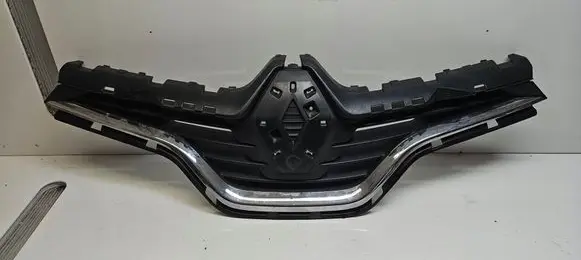 Renault Captur Front bumper upper radiator grill