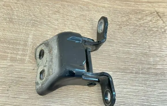 Honda Accord Front door lower hinge 67460SDCH11ZZ