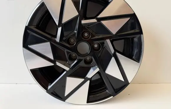 Hyundai Kona I R18 alloy rim 52910BE350