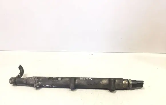 Volvo XC90 Fuel main line pipe 30622085 0445215015
