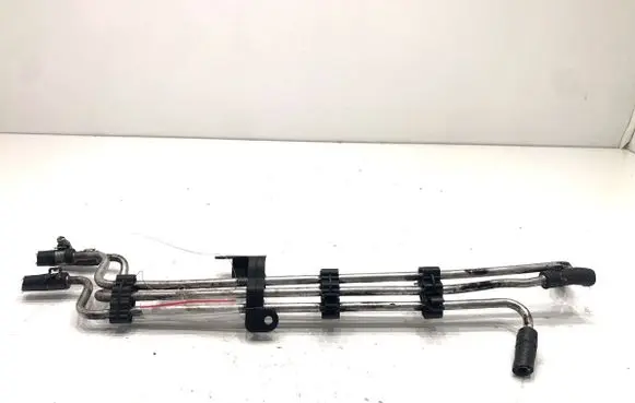 Volkswagen Touran I Fuel line/pipe/hose