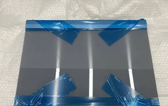 Rear side window