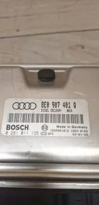 Audi A6 S6 C5 4B Engine control unit/module 8E0907401Q 1039S01812 0281011135
