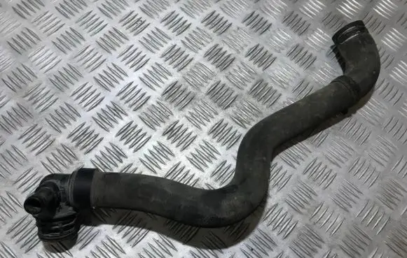 BMW 1 E81 E87 Engine coolant pipe/hose