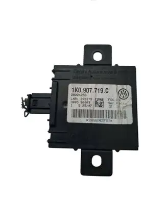 Audi A3 S3 8P Alarm control unit/module 1K0907719C 28024256