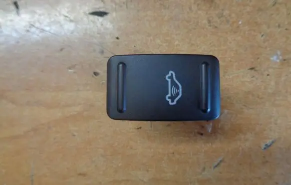 Ford Kuga I Alarm switch 7M5T19H288AA
