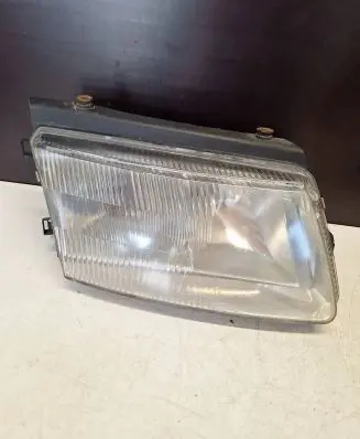Volkswagen PASSAT B5 Headlight/headlamp 14742600
