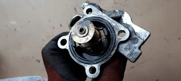Fiat Ducato Thermostat/thermostat housing 504387382