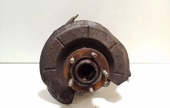 Ford Kuga II Rear wheel hub DV615A970AAC