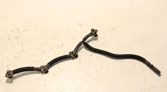 Audi A6 S6 C7 4G Fuel injector supply line/pipe 
