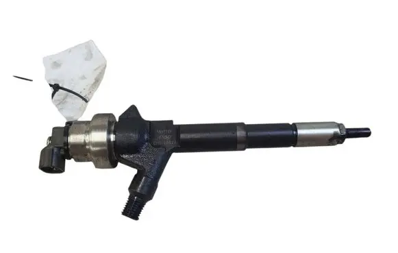 Opel Astra J Fuel injector 55567729